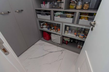 Apartamento à venda com 247m², 4 quartos e 4 vagasDespensa