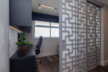 Apartamento à venda com 247m², 4 quartos e 4 vagasEscritório