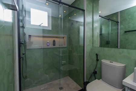 Apartamento à venda com 247m², 4 quartos e 4 vagasBanheiro da Suíte 2