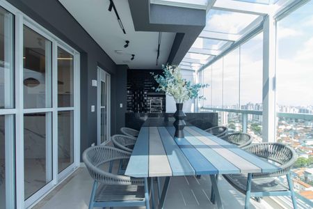 Apartamento à venda com 247m², 4 quartos e 4 vagasVaranda