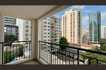 Studio à venda com 31m², 1 quarto e sem vaga Studio à venda com 31m², 1 quarto e sem vagaVaranda