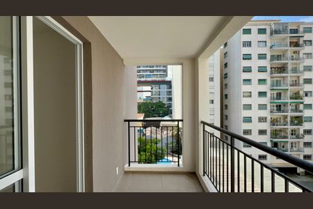 Varanda de kitnet/studio à venda com 1 quarto, 31m² em Pinheiros, São Paulo