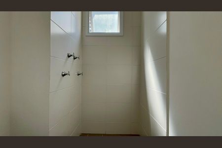 Studio à venda com 31m², 1 quarto e sem vaga Studio à venda com 31m², 1 quarto e sem vagaBanheiro Social