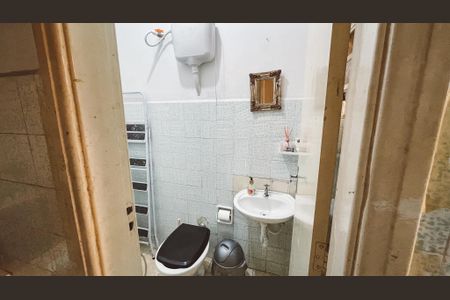 Casa à venda com 125m², 5 quartos e 2 vagasBanheiro de serviço