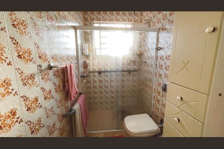 Casa à venda com 125m², 5 quartos e 2 vagasBanheiro