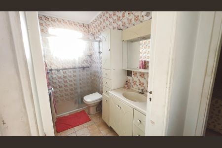 Casa à venda com 125m², 5 quartos e 2 vagasBanheiro