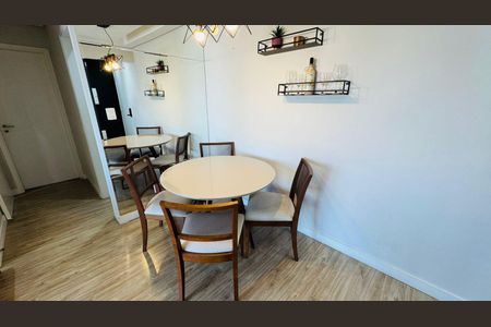 Apartamento à venda com 60m², 1 quarto e 2 vagas Apartamento à venda com 60m², 1 quarto e 2 vagasSala