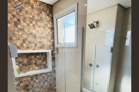 Apartamento à venda com 60m², 1 quarto e 2 vagas Apartamento à venda com 60m², 1 quarto e 2 vagasBanheiro da Suíte