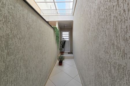 Casa à venda com 165m², 3 quartos e 2 vagasEntrada