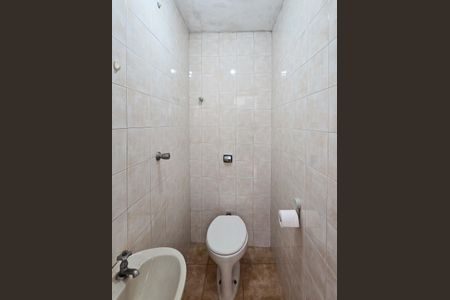 Casa à venda com 165m², 3 quartos e 2 vagasBanheiro de serviço