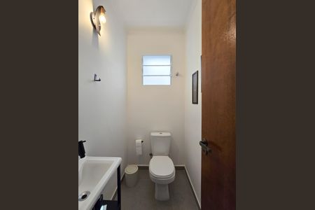 Casa à venda com 165m², 3 quartos e 2 vagasLavabo