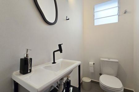 Casa à venda com 165m², 3 quartos e 2 vagasLavabo