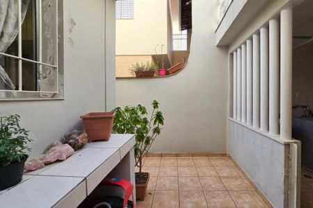Casa à venda com 165m², 3 quartos e 2 vagasQuintal