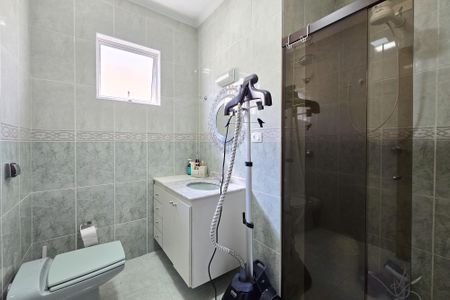 Casa à venda com 165m², 3 quartos e 2 vagasBanheiro Social