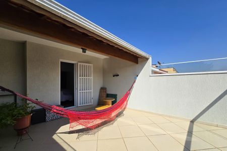 Casa à venda com 165m², 3 quartos e 2 vagasTerraço