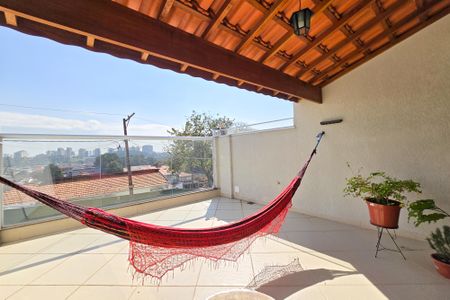 Casa à venda com 165m², 3 quartos e 2 vagasTerraço