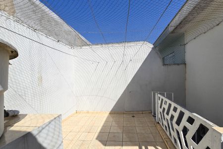 Casa à venda com 165m², 3 quartos e 2 vagasTerraço