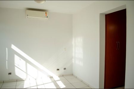Apartamento para alugar com 126m², 4 quartos e 1 vaga Apartamento para alugar com 126m², 4 quartos e 1 vagaSuíte