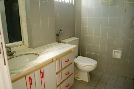 Apartamento para alugar com 126m², 4 quartos e 1 vaga Apartamento para alugar com 126m², 4 quartos e 1 vagaBanheiro da Suíte