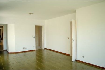 Apartamento para alugar com 126m², 4 quartos e 1 vaga Apartamento para alugar com 126m², 4 quartos e 1 vagaSala