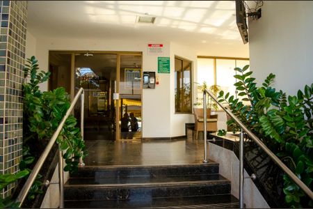 Apartamento para alugar com 126m², 4 quartos e 1 vaga Apartamento para alugar com 126m², 4 quartos e 1 vagaPortaria