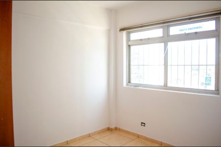 Apartamento para alugar com 126m², 4 quartos e 1 vaga Apartamento para alugar com 126m², 4 quartos e 1 vagaQuarto 1