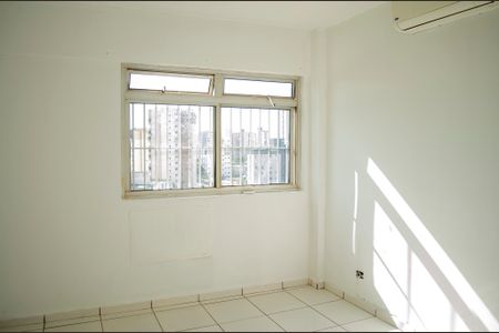 Apartamento para alugar com 126m², 4 quartos e 1 vaga Apartamento para alugar com 126m², 4 quartos e 1 vagaSuíte
