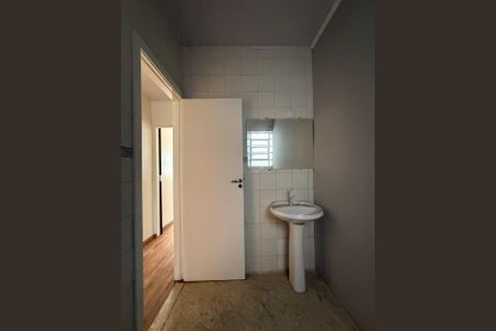 Banheiro de casa para alugar com 4 quartos, 300m² em Petrópolis, Porto Alegre