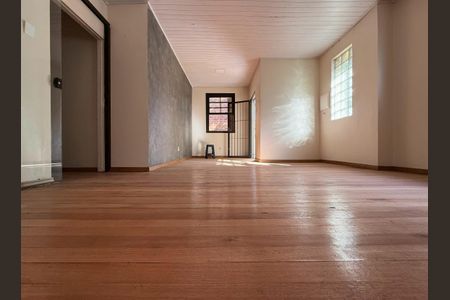 Sala de casa para alugar com 4 quartos, 300m² em Petrópolis, Porto Alegre