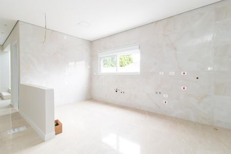 Casa para alugar com 400m², 4 quartos e 8 vagasCozinha