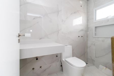 Casa para alugar com 400m², 4 quartos e 8 vagasÁra comum - São de Festas