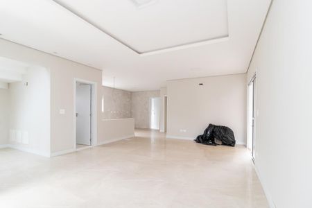 Casa para alugar com 400m², 4 quartos e 8 vagasSala