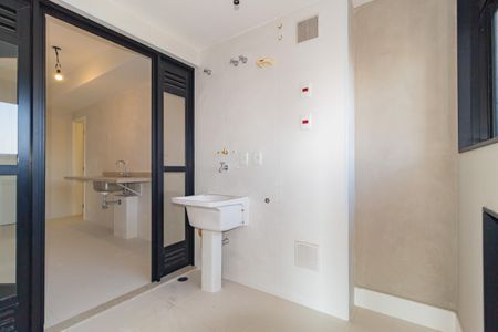 Apartamento à venda com 115m², 3 quartos e 2 vagas Apartamento à venda com 115m², 3 quartos e 2 vagasÁrea de Serviço