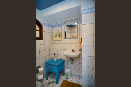 Casa de condomínio à venda com 860m², 4 quartos e 3 vagas Casa de condomínio à venda com 860m², 4 quartos e 3 vagasBanheiro da Suíte 2