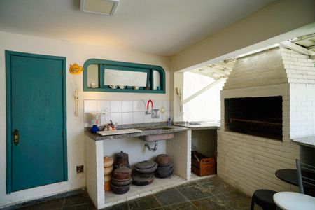 Casa de condomínio à venda com 860m², 4 quartos e 3 vagas Casa de condomínio à venda com 860m², 4 quartos e 3 vagasÁrea gourmet