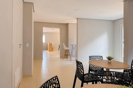 Apartamento para alugar com 37m², 2 quartos e 1 vagaÁrea comum - Salão de festas