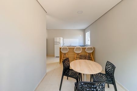 Apartamento para alugar com 37m², 2 quartos e 1 vagaÁrea comum - Salão de festas