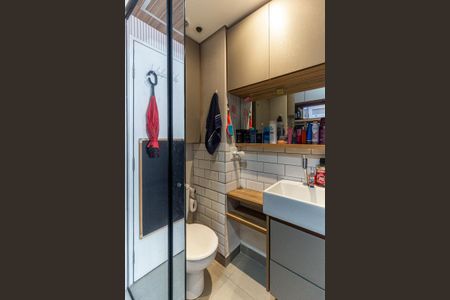 Banheiro de kitnet/studio para alugar com 1 quarto, 15m² em Campos Elíseos, São Paulo