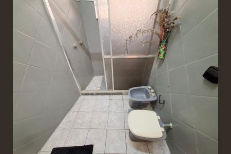 Apartamento à venda com 129m², 4 quartos e sem vagaBanheiro 2