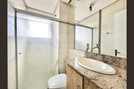 Apartamento para alugar com 60m², 2 quartos e 2 vagasBanheiro