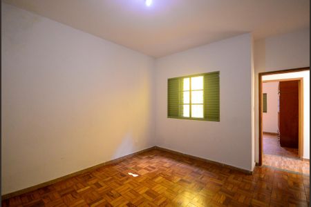 Casa à venda com 300m², 4 quartos e 1 vagaCasa 2 - Quarto 2