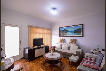 Casa à venda com 300m², 4 quartos e 1 vagaCasa 1 - Sala 