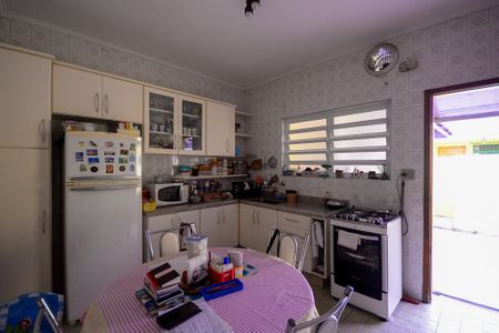 Casa à venda com 300m², 4 quartos e 1 vagaCasa 1 - Cozinha  