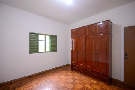 Casa à venda com 300m², 4 quartos e 1 vagaCasa 2 - Quarto 1 