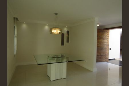 Sala de Jantar de casa à venda com 5 quartos, 450m² em Continental, Osasco