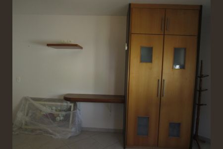 Casa à venda com 450m², 5 quartos e 4 vagasSuíte Independente