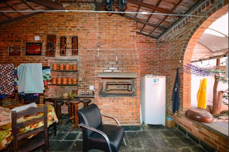 Casa à venda com 352m², 5 quartos e 6 vagasÁrea Gourmet