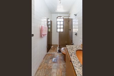 Casa à venda com 352m², 5 quartos e 6 vagasBanheiro Social