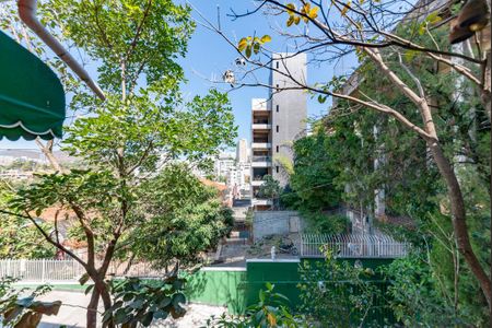 Casa à venda com 352m², 5 quartos e 6 vagasVista da Varanda da Sala