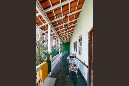 Casa à venda com 352m², 5 quartos e 6 vagasVaranda da Sala